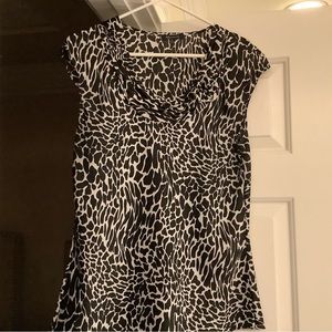 ANN TAYLOR - Classic Sleeveless Top
